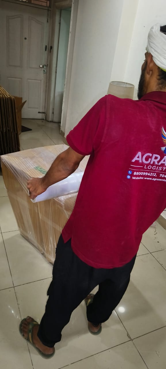 Agrasen Logistics packing and moving work