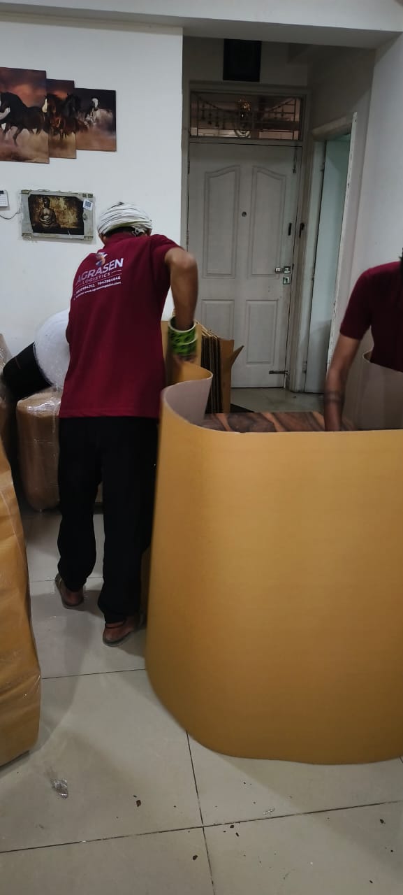 Agrasen Logistics packing and moving work