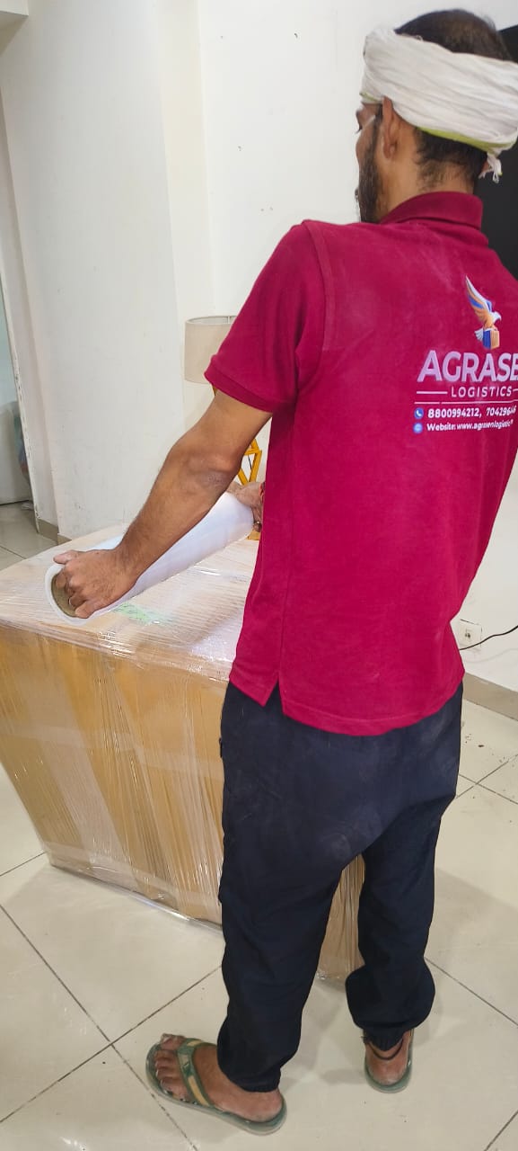 Agrasen Logistics packing and moving work